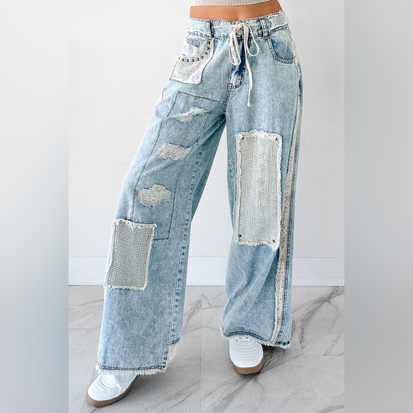 NWT POL Patchwork Crochet Boho Floral Print Wide Leg Relaxed Fit Denim Jean Pant - Picture 3 of 11